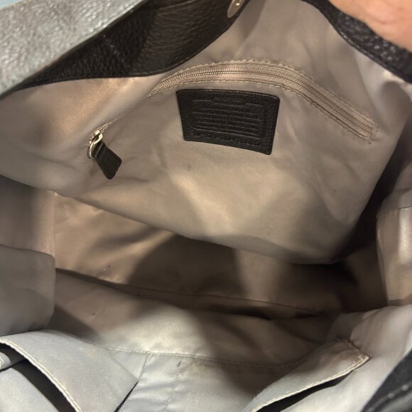 COACH black leather shoulder bag - Picture 7 of 8